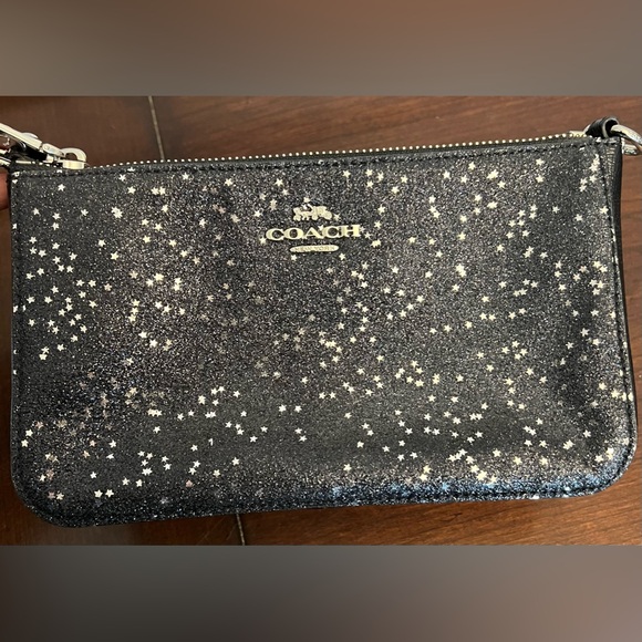 Sold - Picture 3 of 9